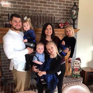 Meet your Posher, Elliott